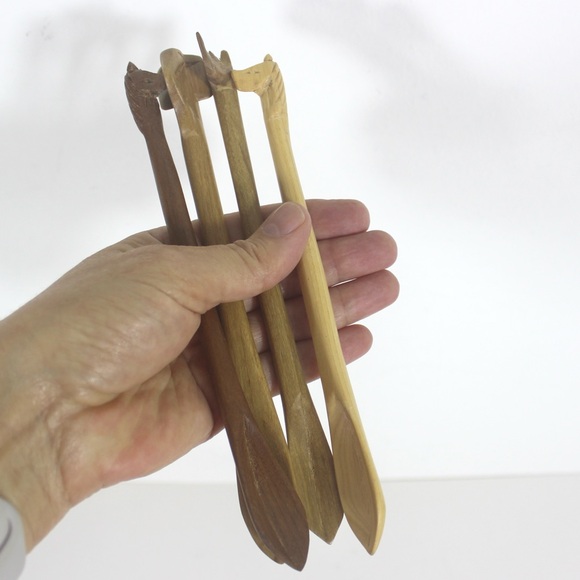 Vintage Set of Carved Safari Animal Wood Condiment or Sugar Spoons, Set of Four - Picture 8 of 10